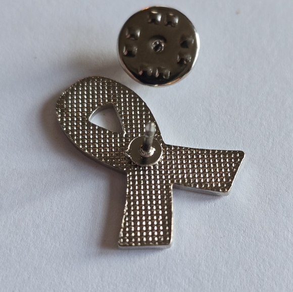 Pink ribbon brooch breast cancer pin silver tone - Picture 4 of 6